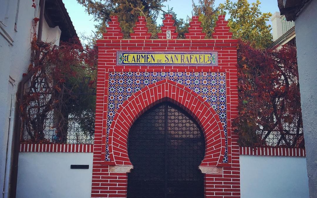 Las puertas  de Granada  ...  ********************          ...